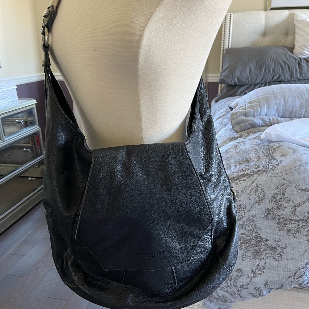 Leibeskind Berlin Leather Hobo crossbody bag magnetic close flap